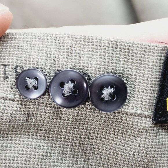 Claiborne Men's Long Sleeve Collared Button-Down Casual Shirt Beige Size Large - Picture 5 of 7